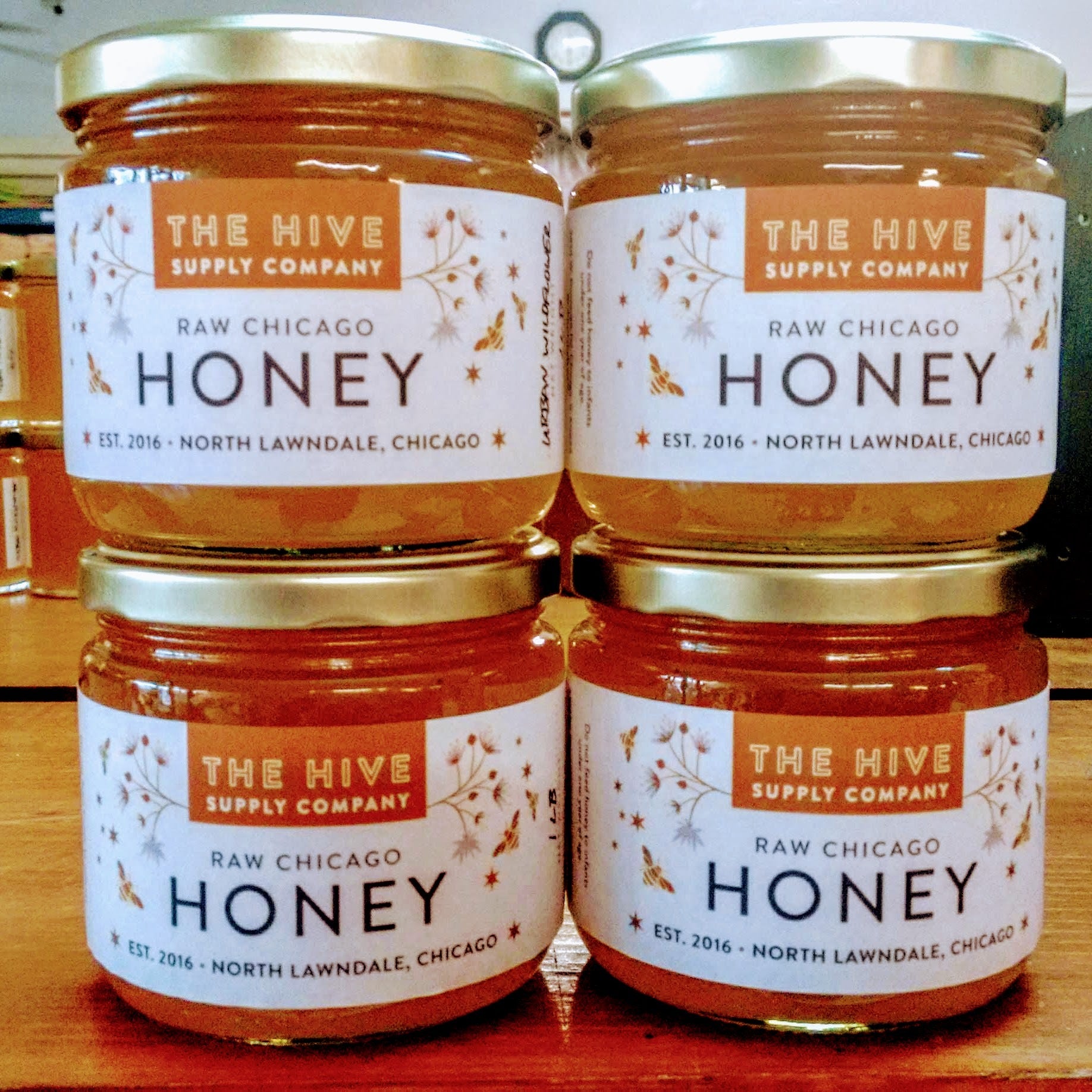 Raw Local Honey 1 lb THE HIVE CHICAGO'S BEEKEEPING SUPPLY STORE